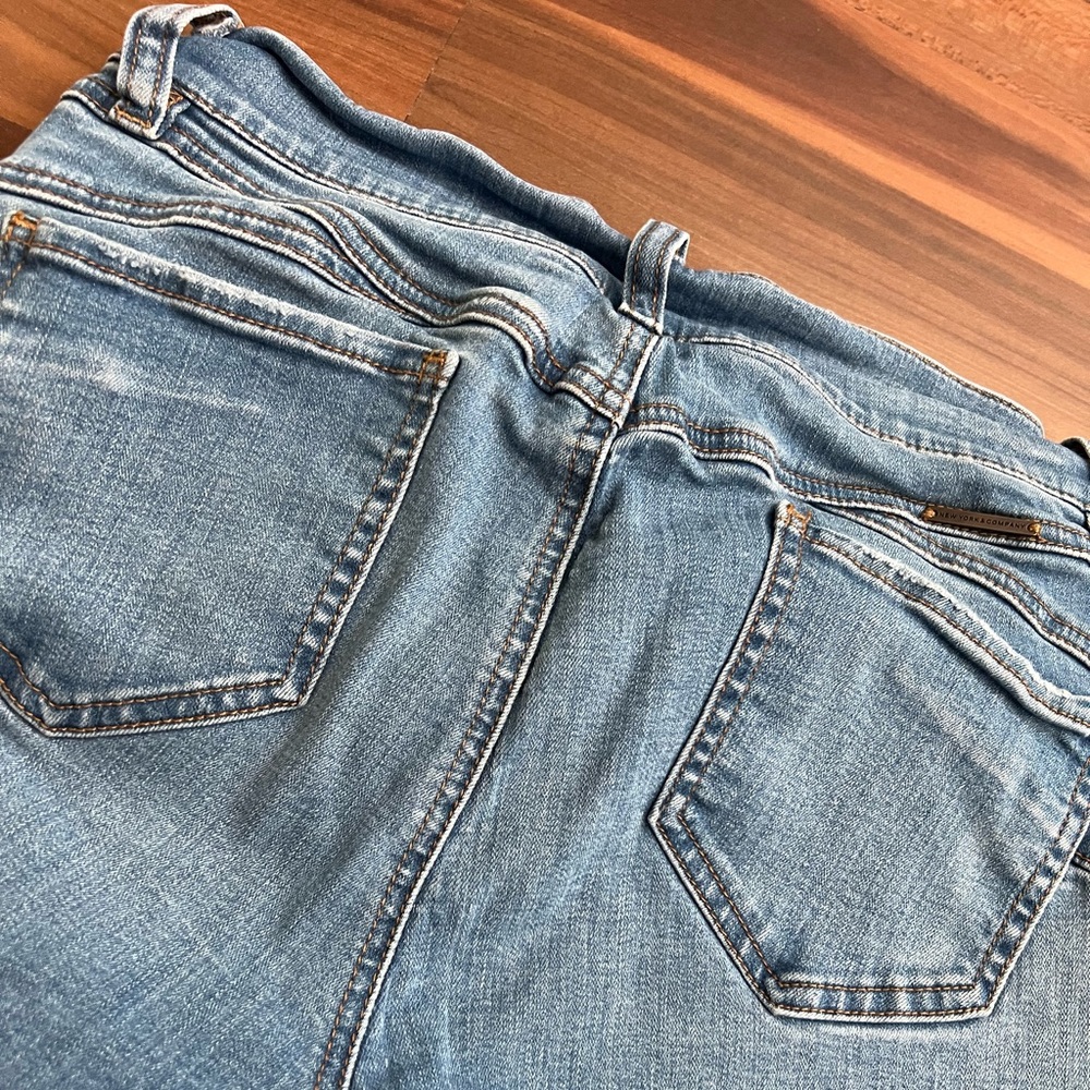 Woman’s NY & Company Jeans 👖 - Picture 6 of 11